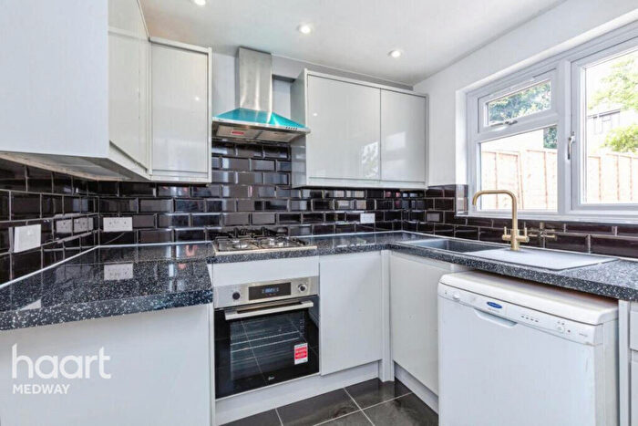 2 Bedroom Terraced House For Sale In Pagitt Street, Chatham, ME4
