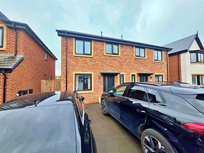 3 Bedroom Semi-Detached House To Rent In Forest Brow Lane, Poulton-Le-Fylde, FY6
