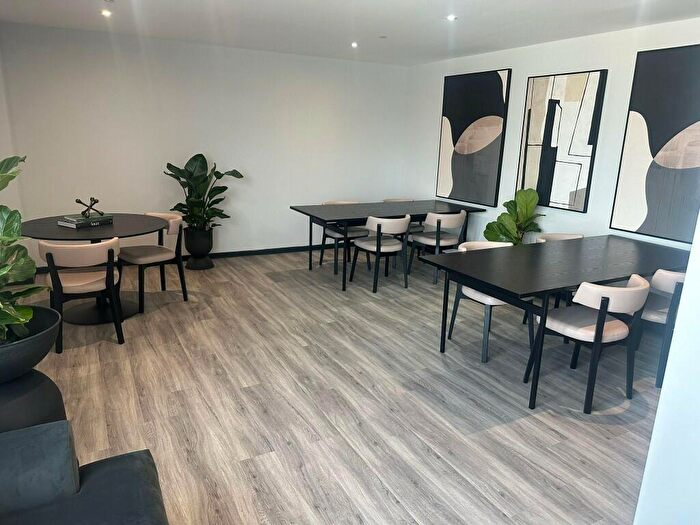 1 Bedroom Flat To Rent In Derby Square, Liverpool, Merseyside, L2