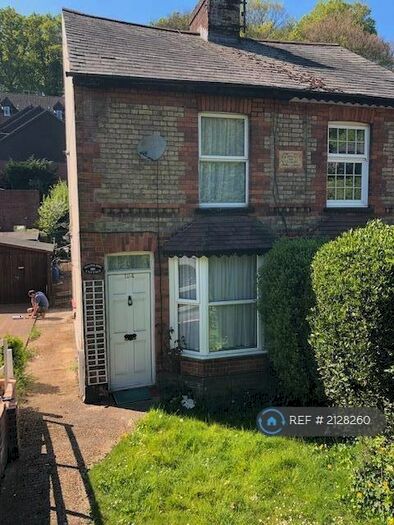 3 Bedroom Semi-Detached House To Rent In New Road, High Wycombe, HP12