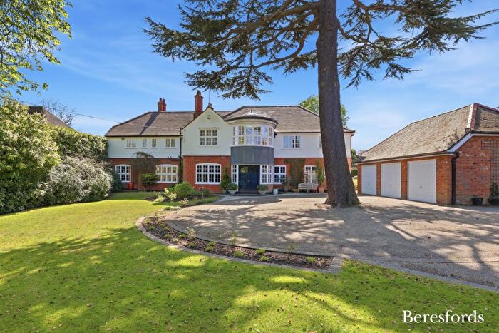 5 Bedroom Detached House For Sale In Mount Avenue, Hutton, CM13