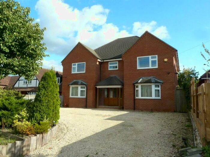 5 Bedroom Detached House To Rent In Wood Lane, Sonning Common, RG4