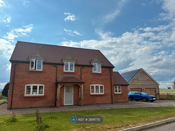 4 Bedroom Detached House To Rent In Copperfield, Upton-Upon-Severn, Worcester, WR8