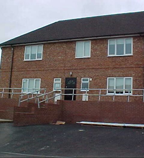 1 Bedroom Flat To Rent In Burchester Avenue, Oxford, Oxfordshire, OX3