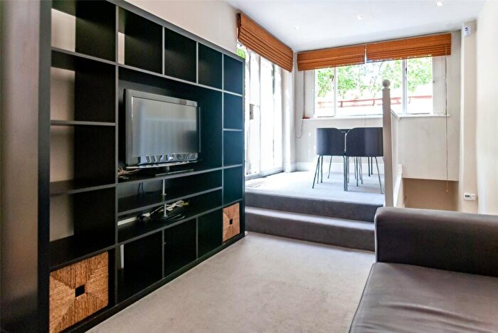 1 Bedroom Apartment To Rent In Queens Crescent, London, NW5