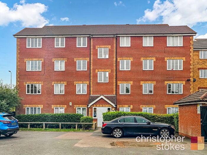 2 Bedroom Flat For Sale In Teale House, Hoddesdon, Hertfordshire, EN11
