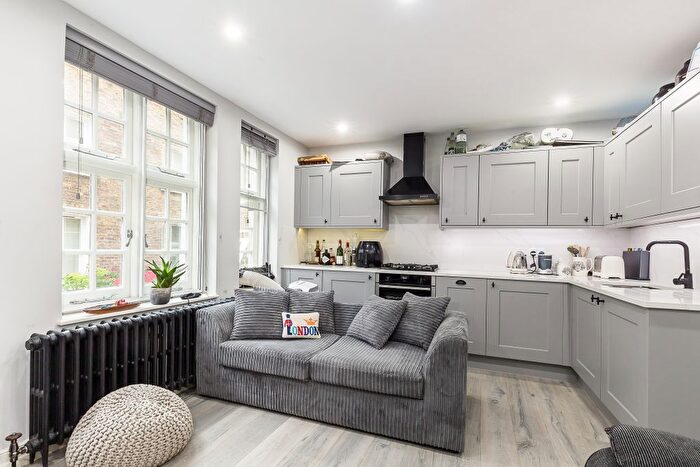 Studio To Rent In Foubert's Place, Carnaby, W1F