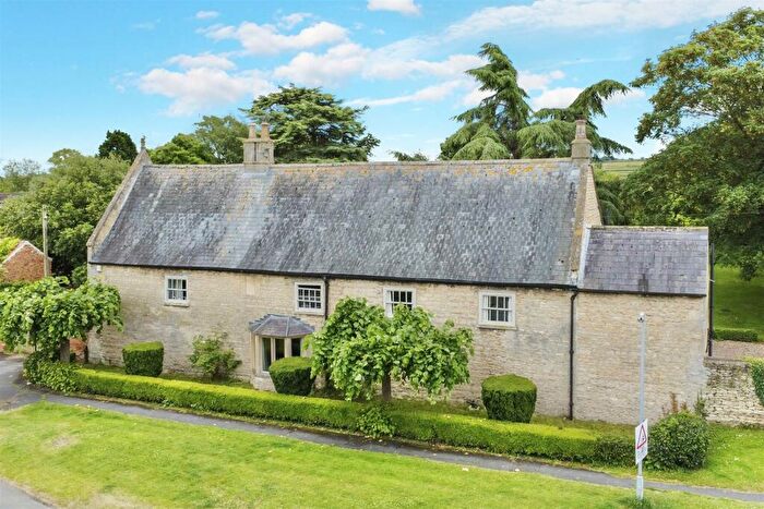 6 Bedroom Detached House For Sale In High Street, Osbournby, NG34