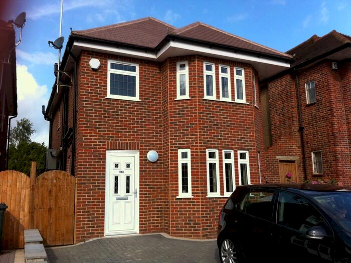 3 Bedroom Detached House To Rent In Edgwarebury Lane, Edgware HA8