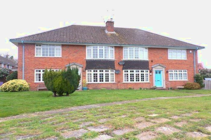 3 Bedroom Flat To Rent In Kings Close, Lyndhurst, SO43