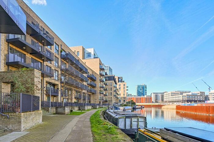 1 Bedroom Flat For Sale In Nicholson Square, Tower Hamlets, London, E3