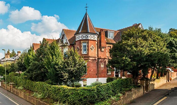 3 Bedroom Penthouse To Rent In Turret House, Jenner Road, Guildford, GU1