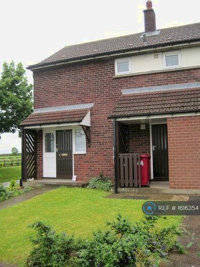 2 Bedroom Semi-Detached House To Rent In Henlow Close, Kirton Lindsey, Gainsborough, DN21