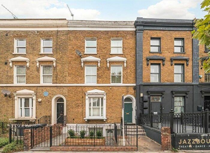 Studio To Rent In London, SE14