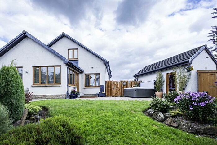 3 Bedroom Detached House For Sale In Emmock Woods Drive, Dundee, DD4