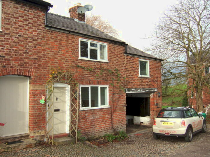 2 Bedroom Cottage To Rent In Station Road, Crowton, CW8