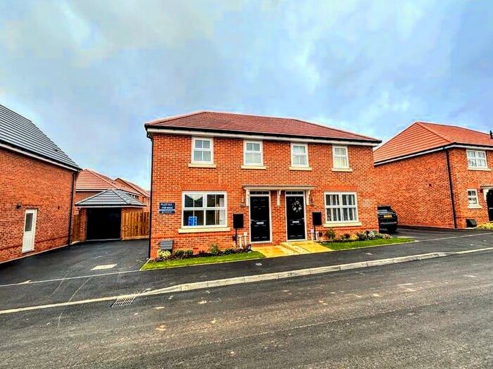 3 Bedroom House To Rent In Worthing Grove, Tamworth, B78