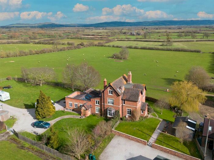 6 Bedroom Semi-Detached House For Sale In Tewkesbury Road, Coombe Hill, Gloucestershire, GL19