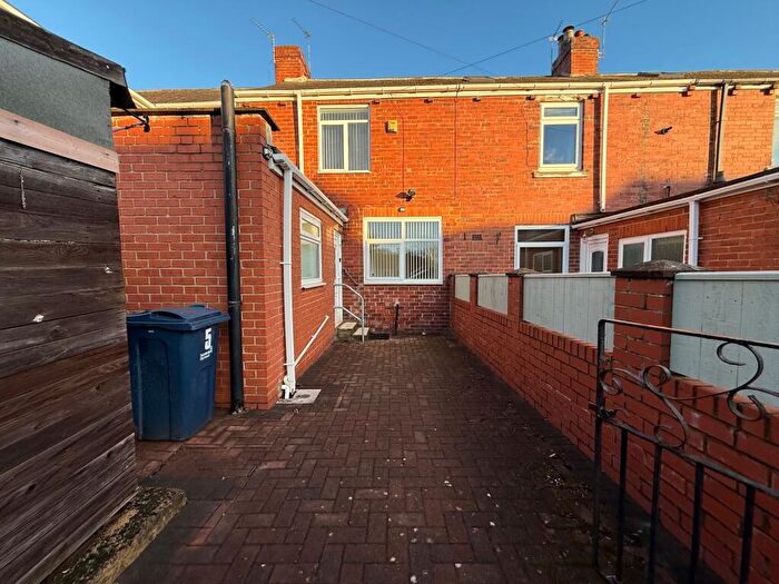 2 Bedroom Terraced House To Rent In John Street, Fencehouses, DH4