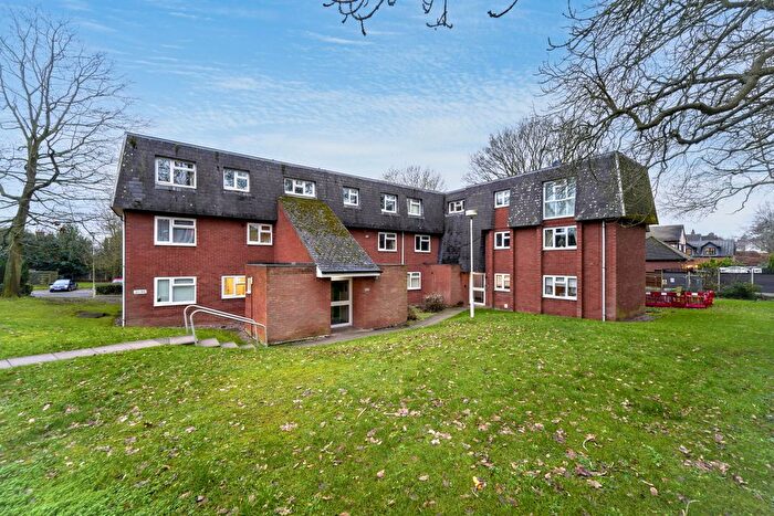 1 Bedroom Flat For Sale In New Penkridge Road, Cannock, WS11