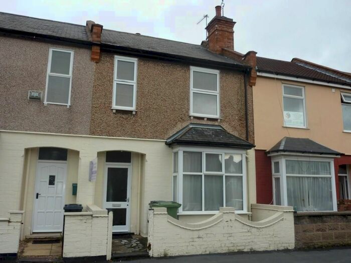3 Bedroom Terraced House To Rent In Llewellyn Road, Leamington Spa, CV31