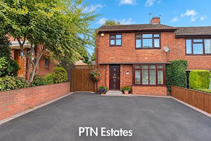 3 Bedroom Semi Detached House For Sale In Tenacre Lane, Dudley, DY3
