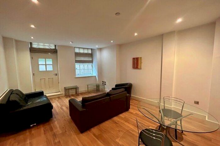 2 Bedroom Flat To Rent In The Ropewalk, Nottingham, NG1