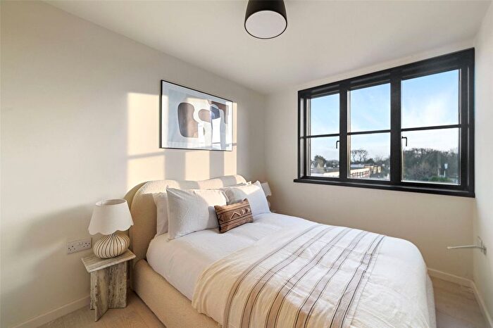 2 Bedroom Flat For Sale In Harley Court, Wanstead, London, E11