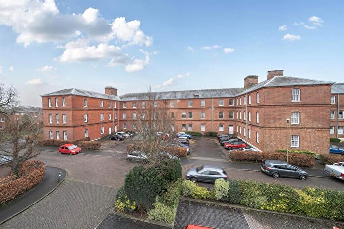 2 Bedroom Flat For Sale In Boundary Walk, Knowle, Fareham, PO17