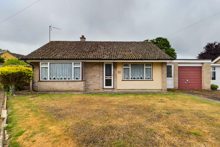 2 Bedroom Detached Bungalow For Sale In Peppers Close, Weeting, IP27