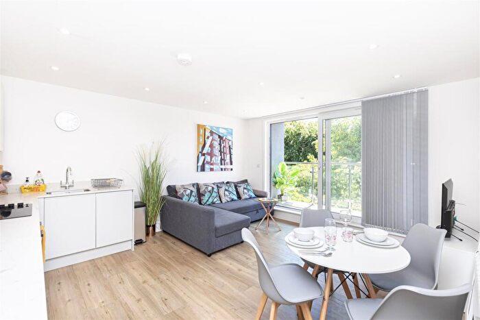 1 Bedroom Flat To Rent In Wootton Mount Road, Bournemouth, BH1