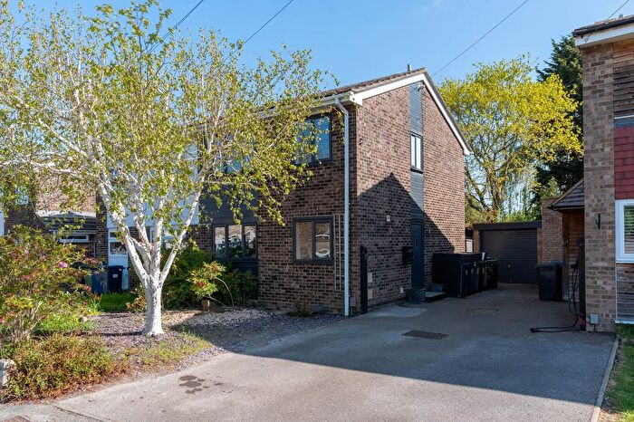 3 Bedroom Semi-Detached House For Sale In Carters Way, Swavesey, CB24