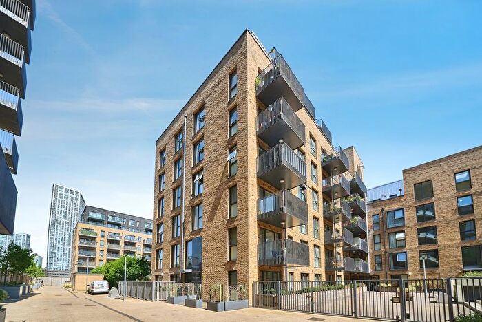 1 Bedroom Flat For Sale In Bolinder Way, London, E3
