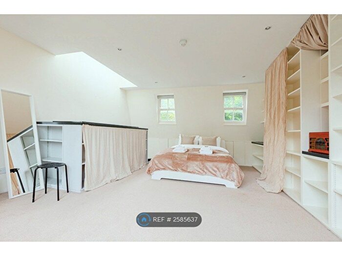 4 Bedroom Terraced House To Rent In Gifford Street, London, N1