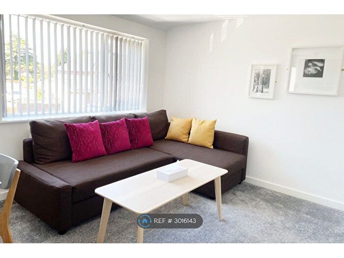 2 Bedroom Flat To Rent In Laburnum Road, Oxford, OX2