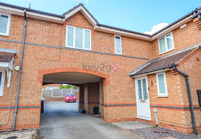 1 Bedroom Town House To Rent In Middle Ox Gardens, Halfway, S20