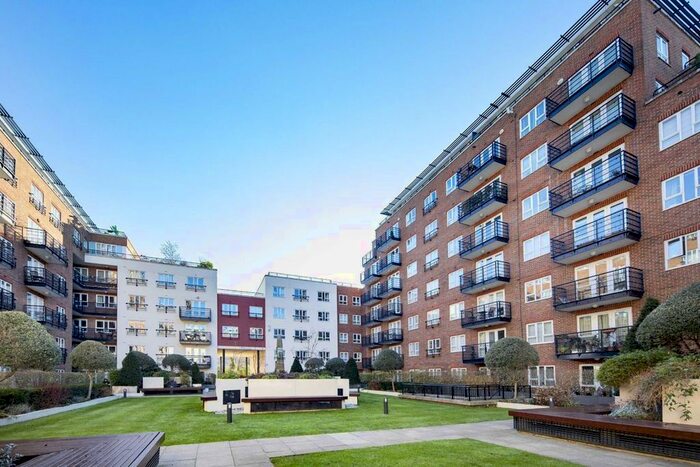 2 Bedroom Flat To Rent In Royal Quarter, Seven Kings Way, Kingston Upon Thames KT2