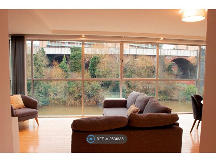 2 Bedroom Flat To Rent In South Hall Street, Salford, M5