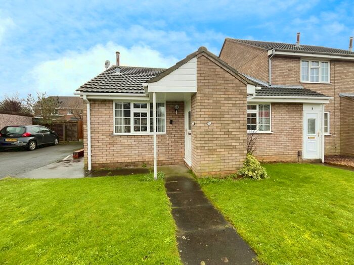 2 Bedroom Bungalow To Rent In Montaigne Close, Lincoln, LN2