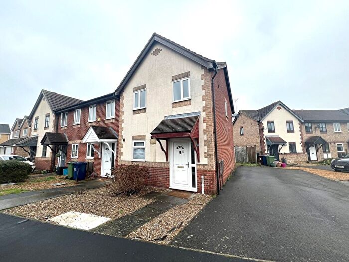 3 Bedroom End Of Terrace House For Sale In Gull Way, Chatteris, Cambs, PE16