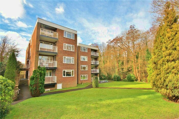 2 Bedroom Flat To Rent In Ockford Road, Godalming, Surrey, GU7