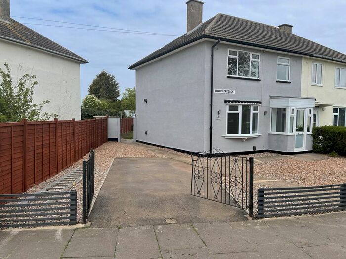 3 Bedroom Semi-Detached House To Rent In Simmins Crescent, Leicester, LE2