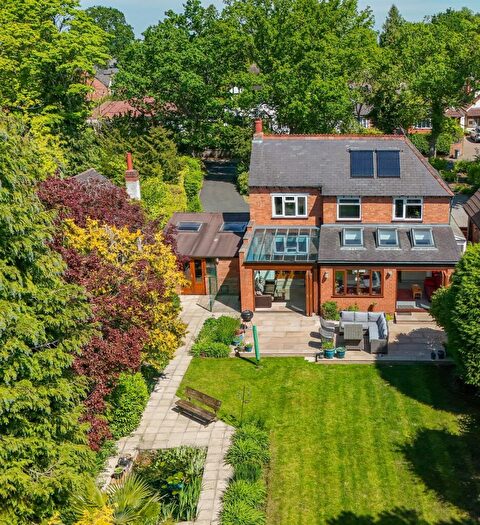 4 Bedroom Detached House For Sale In Lowbrook Lane, Tidbury Green, B90