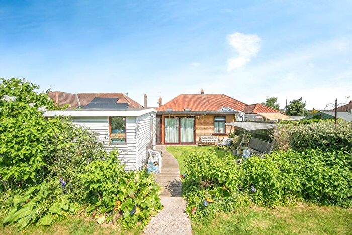3 Bedroom Bungalow For Sale In Brockley Crescent, Ipswich, Suffolk, IP1