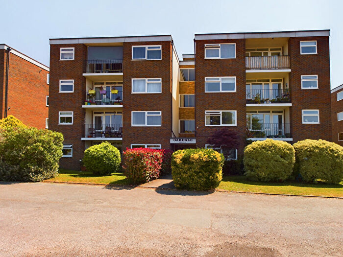 2 Bedroom Flat To Rent In Westgate Road, Beckenham, Kent, BR3