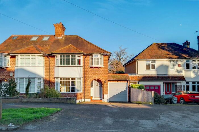 3 Bedroom House To Rent In Elmbridge Avenue, Surbiton, KT5