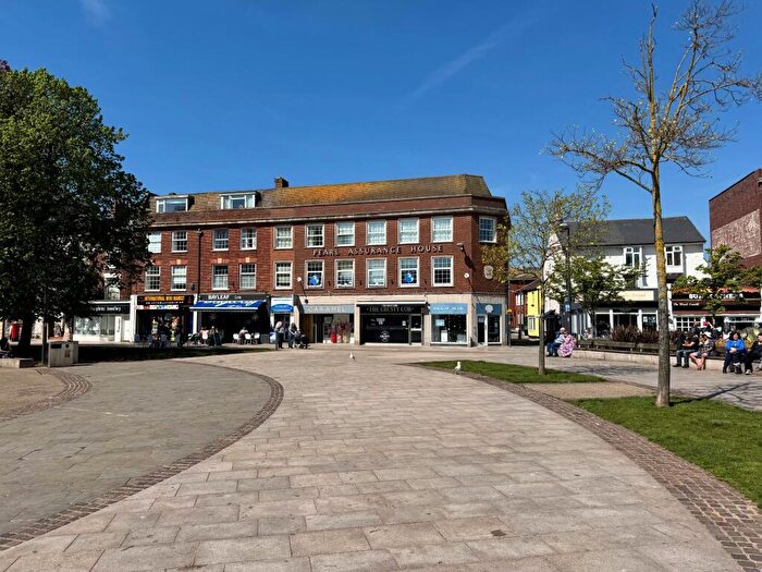 2 Bedroom Apartment For Sale In The Strand, Exmouth, EX8