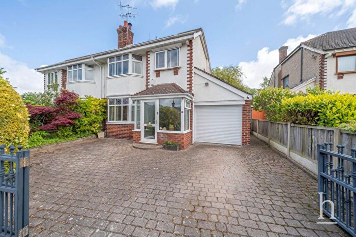 4 Bedroom Semi-Detached House For Sale In Welton Avenue, Wirral, CH49