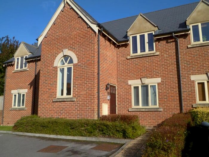 2 Bedroom Flat To Rent In Kingshill Court, Kingshill Road, Swindon, SN1