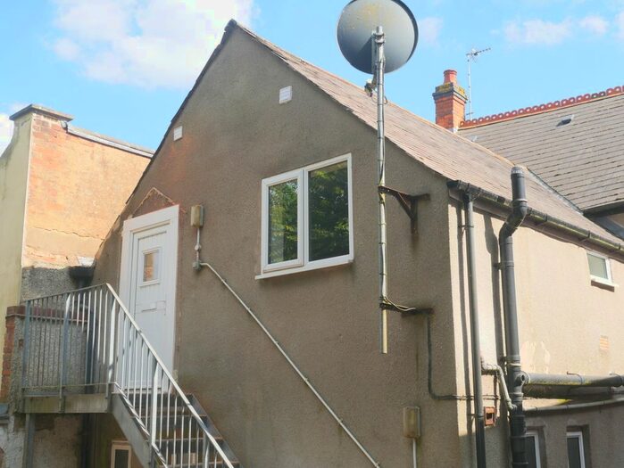 1 Bedroom Flat To Rent In Wood Street, Earl Shilton, LE9